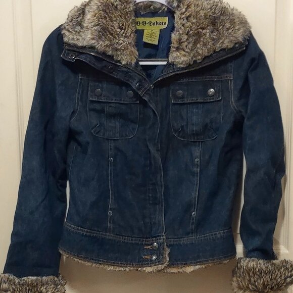 Vintage BB Dakota Denim Faux Fur Jean Jacket With Pockets Sz M Lined - Picture 2 of 8
